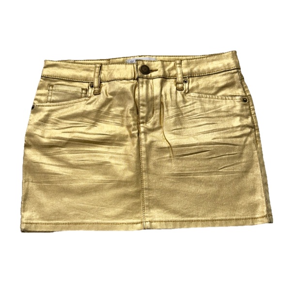 BCBGGeneration Gold Metallic Mini Skirt Size 25 Shiny Faux Leather Denim Style - Picture 2 of 8
